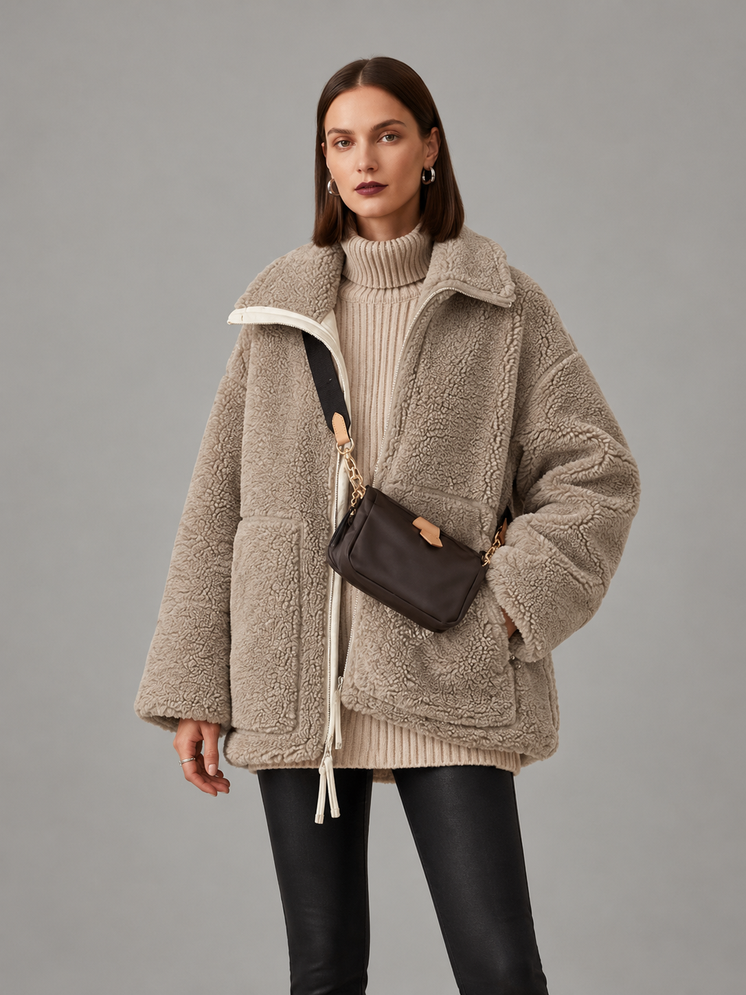 Silvia | Chaqueta Teddy Oversize de Cuello Alto