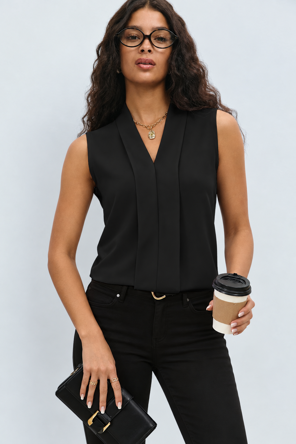Nela | Blusa Sin Mangas con Escote en V y Corte Vaporoso