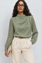 Zara | Blusa Elegante con Mangas Transparentes