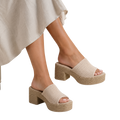 MUJER  SANDALIA BEIGE DESTALONADA