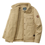 Chaqueta con borreguito y bolsillos cómoda